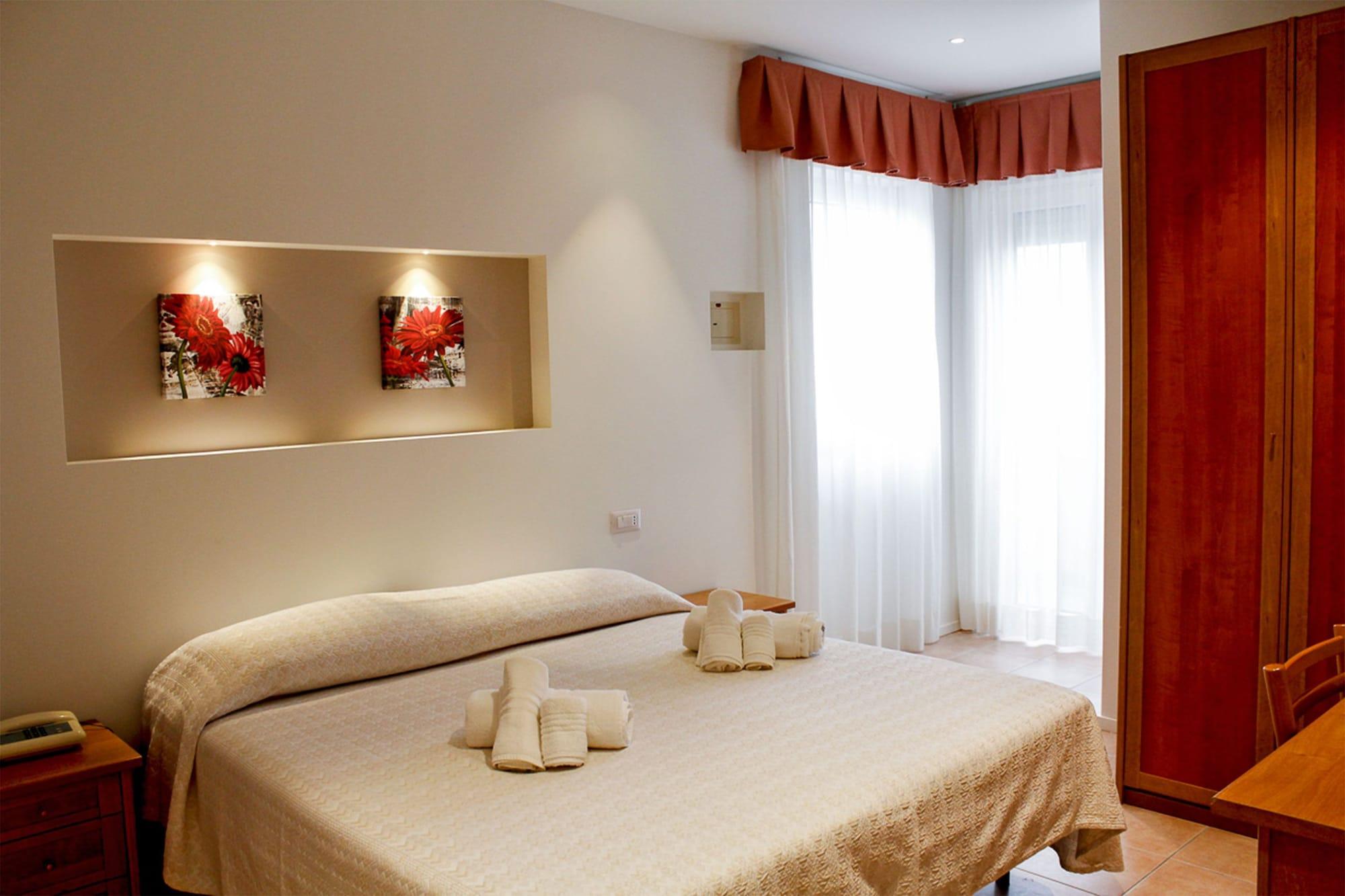 Hotel Pacific Cattolica Exterior photo